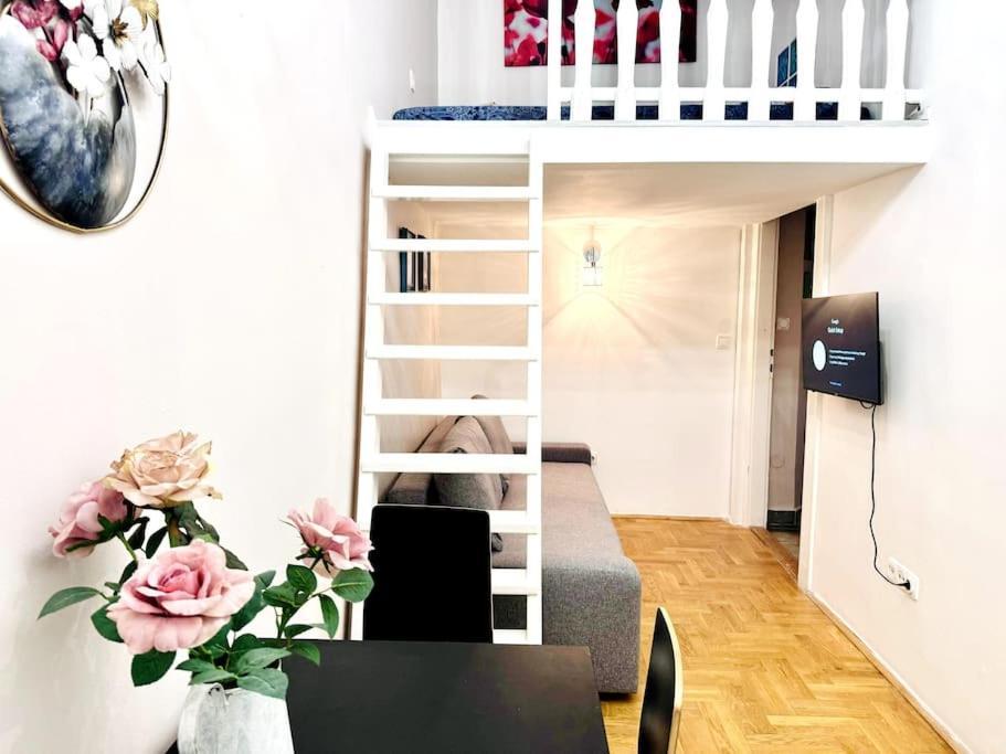 F2 Ultra Central Danube Loft Budapest Luaran gambar
